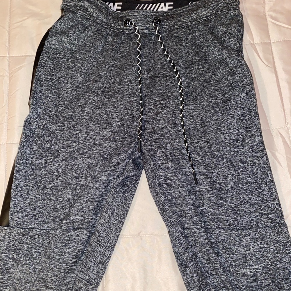 American eagle stretchy grey joggers